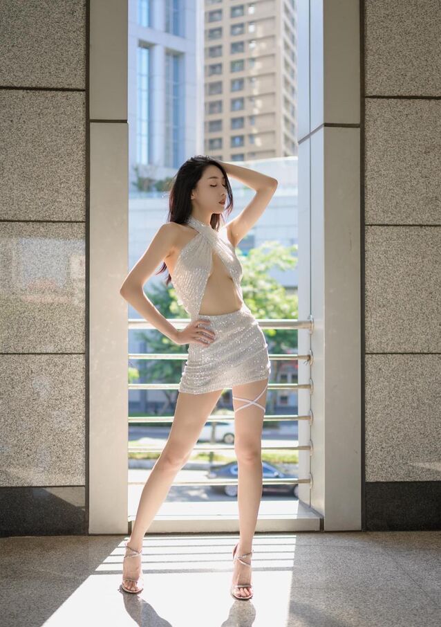 国模雨晴